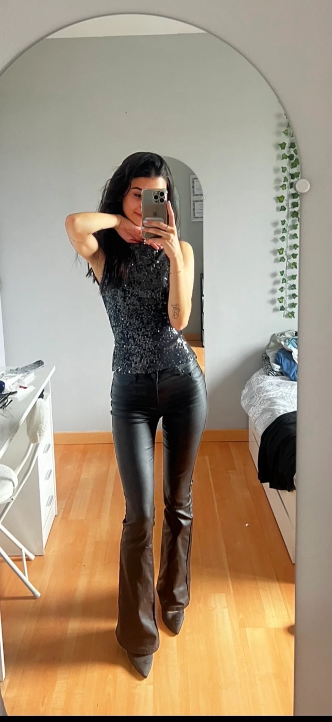 Faux leather pants – photo 2